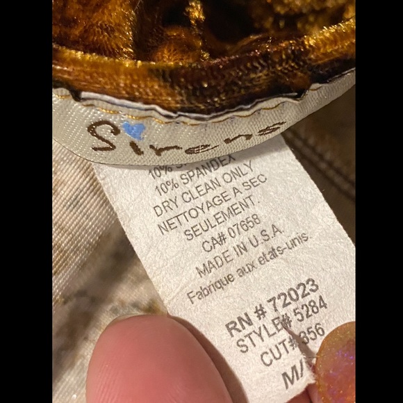 Soft velvety stretchy boho print halter dress - Picture 5 of 5